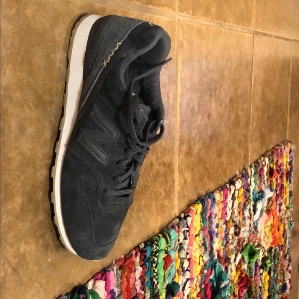 New balance shoes